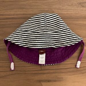 Tea Collection 0-6M bucket hat black and white